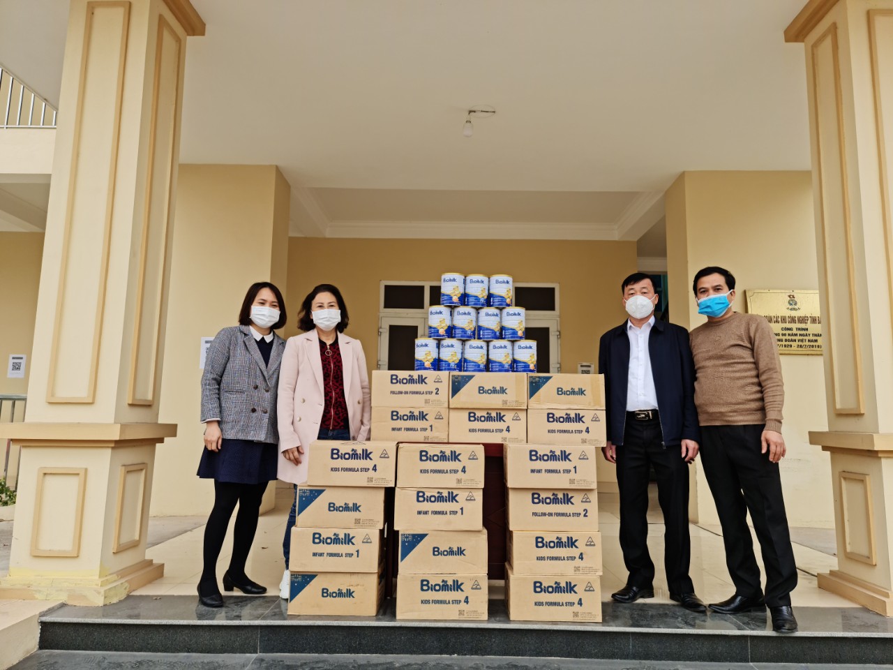 Chi bộ Công Ty CP Đầu Tư TDG GLOBAL thăm và tặng quà Tết Nhâm dần 2022